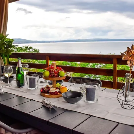 The Little Morning Star Camping