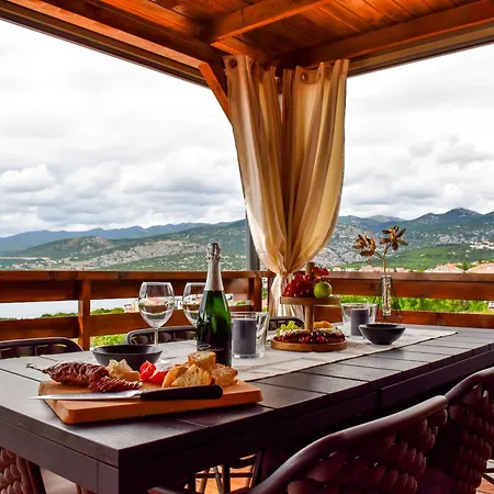 The Little Morning Star Camping Klenovica